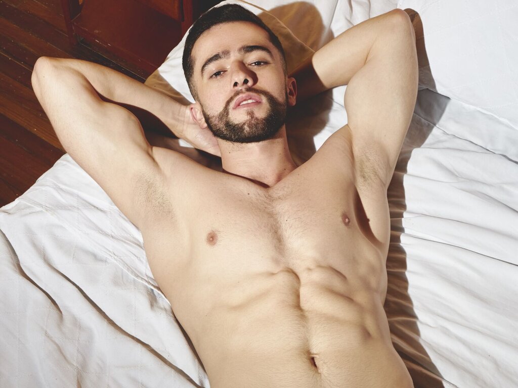 Discover AndrewLewin VIP show